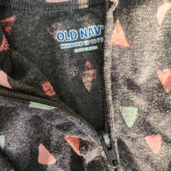 Old Navy Triangle Patterned Sleeper - Picture 2 of 3